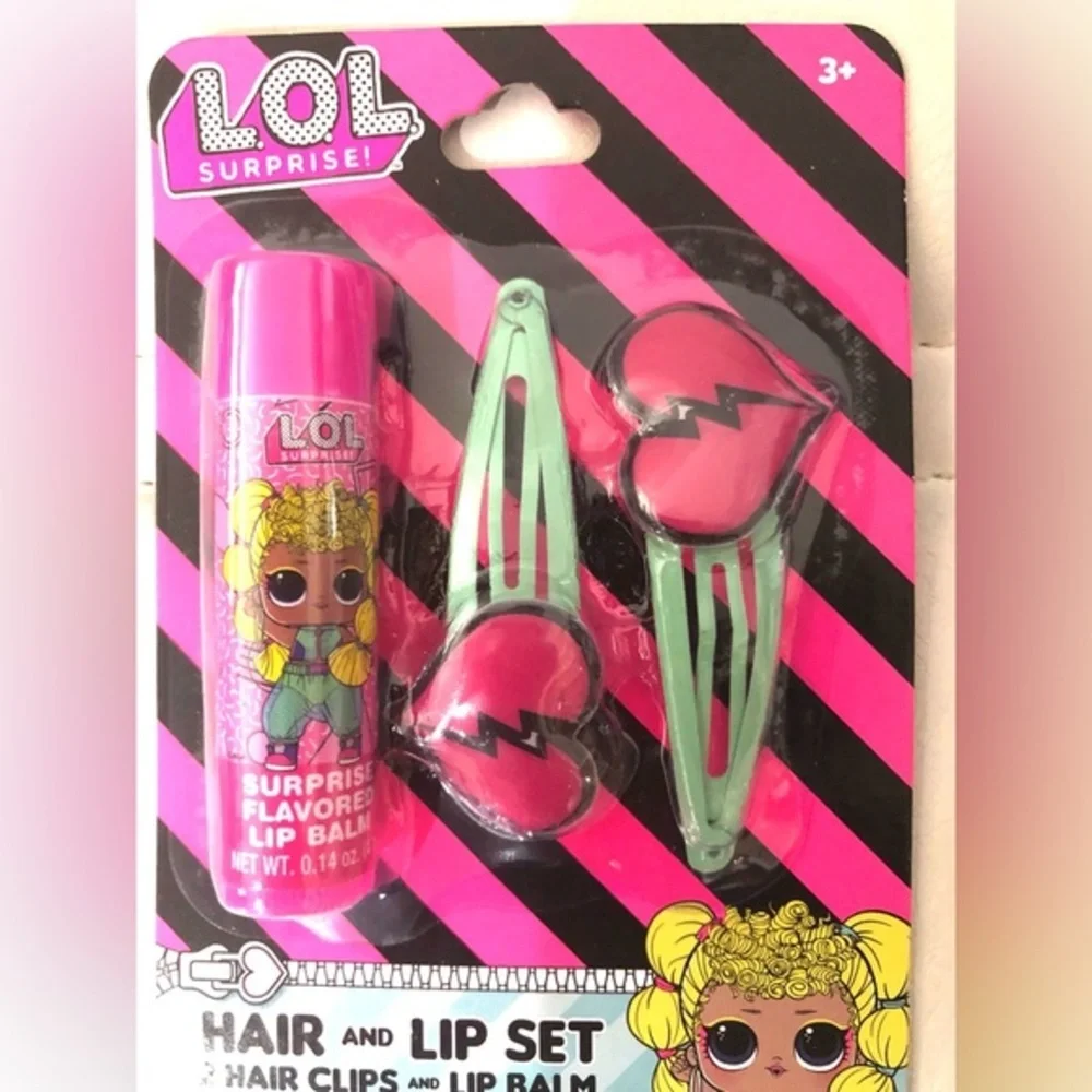 4piece L.O.L Surprise heart‎ shaped hair clip & lip balm set new FREE